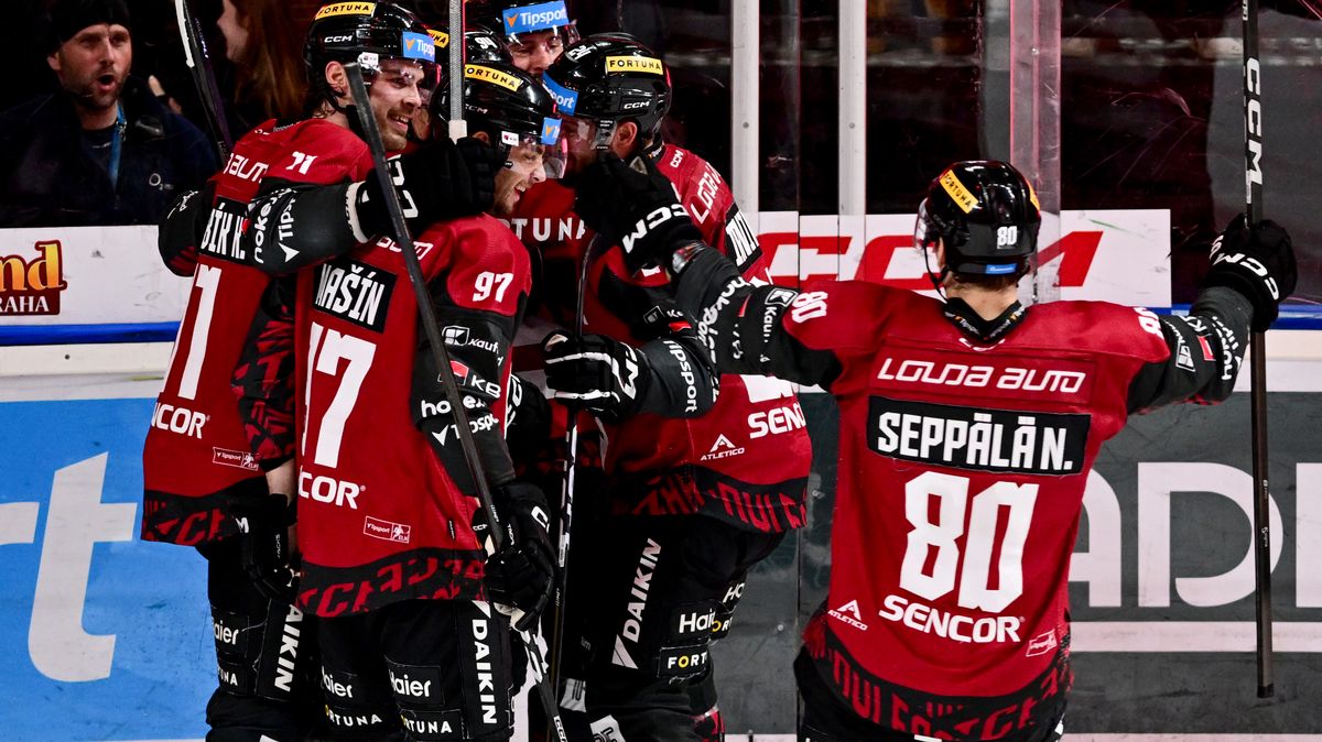 Sparta hraje v Lize mistrů proti Zugu. Speciální zápas čeká bratrské duo Kovářů